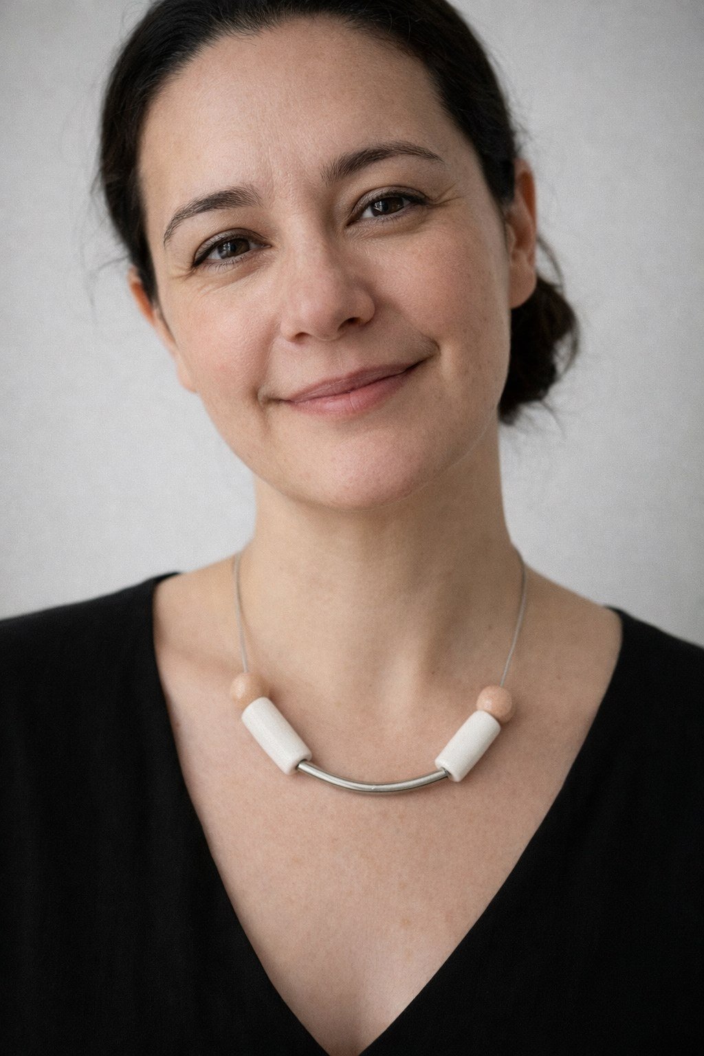 vimoca-collares-ceramica-asteria-arc-blanco-nude-mujer